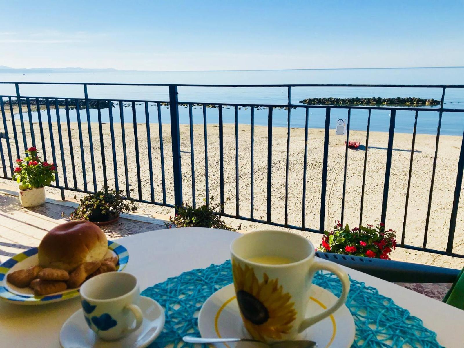 Case La Spiaggia 夏卡 外观 照片