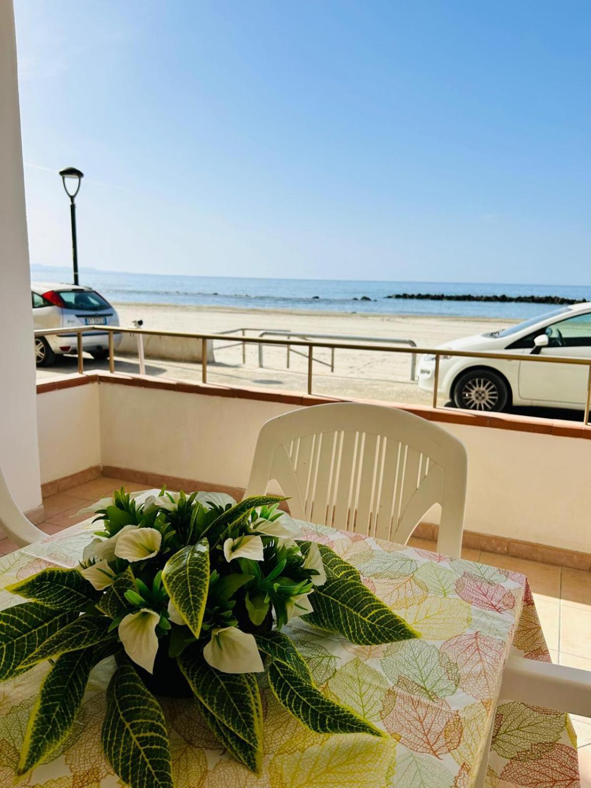 Case La Spiaggia 夏卡 外观 照片