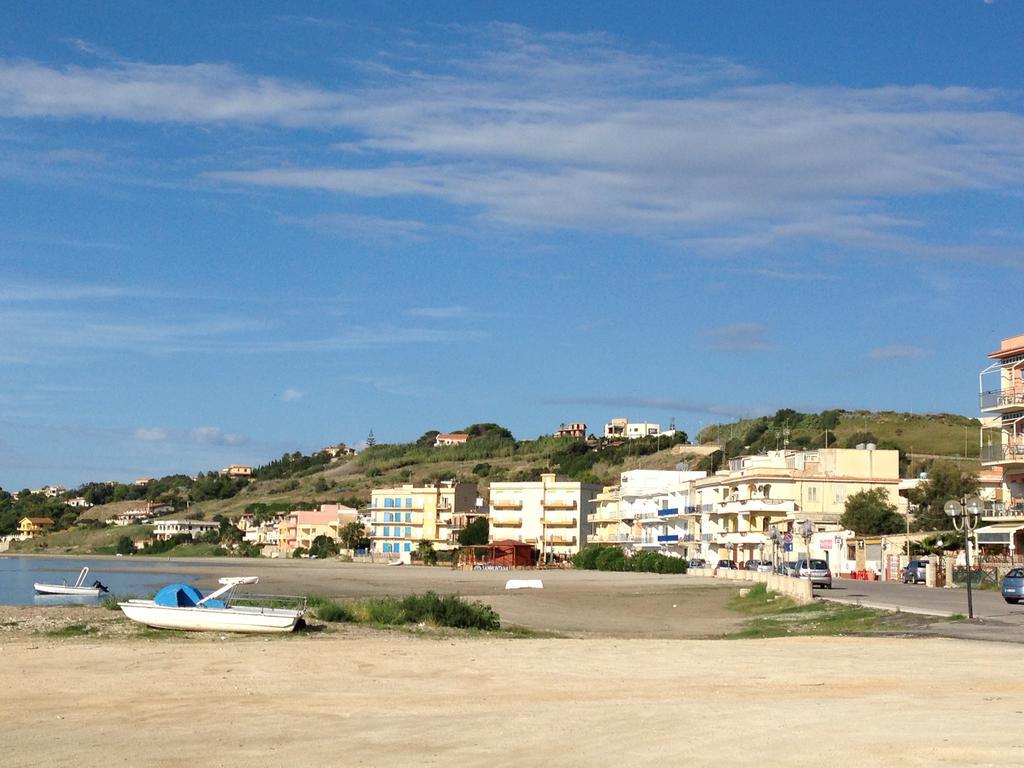 Case La Spiaggia 夏卡 外观 照片